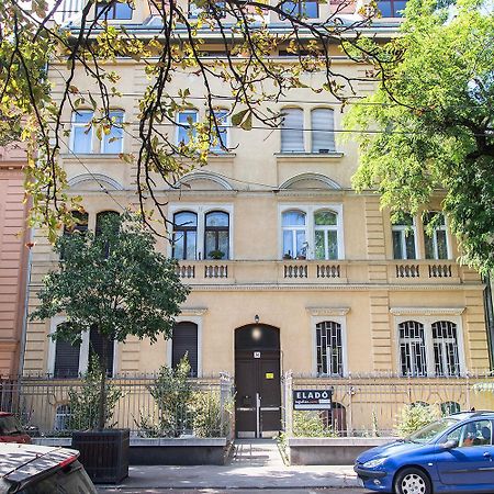 Szondi74 Central Budapest Esterno foto